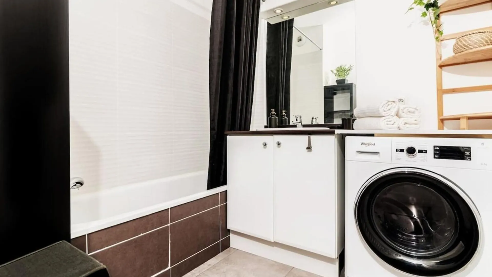 Appartement Daurade Balcon Parking Free - Bus Proche Centre à Toulouse 0*,  France